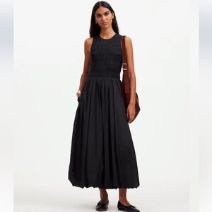 Madewell The Melody Bubble-Hem Smocked Midi Dress in Black